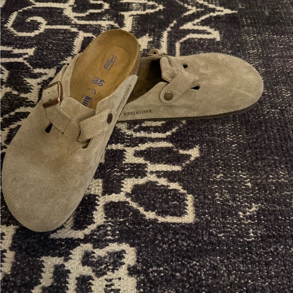 New Birkenstock Classic Suede Clogs with Buckle size 40 $179 - Picture 2 of 7